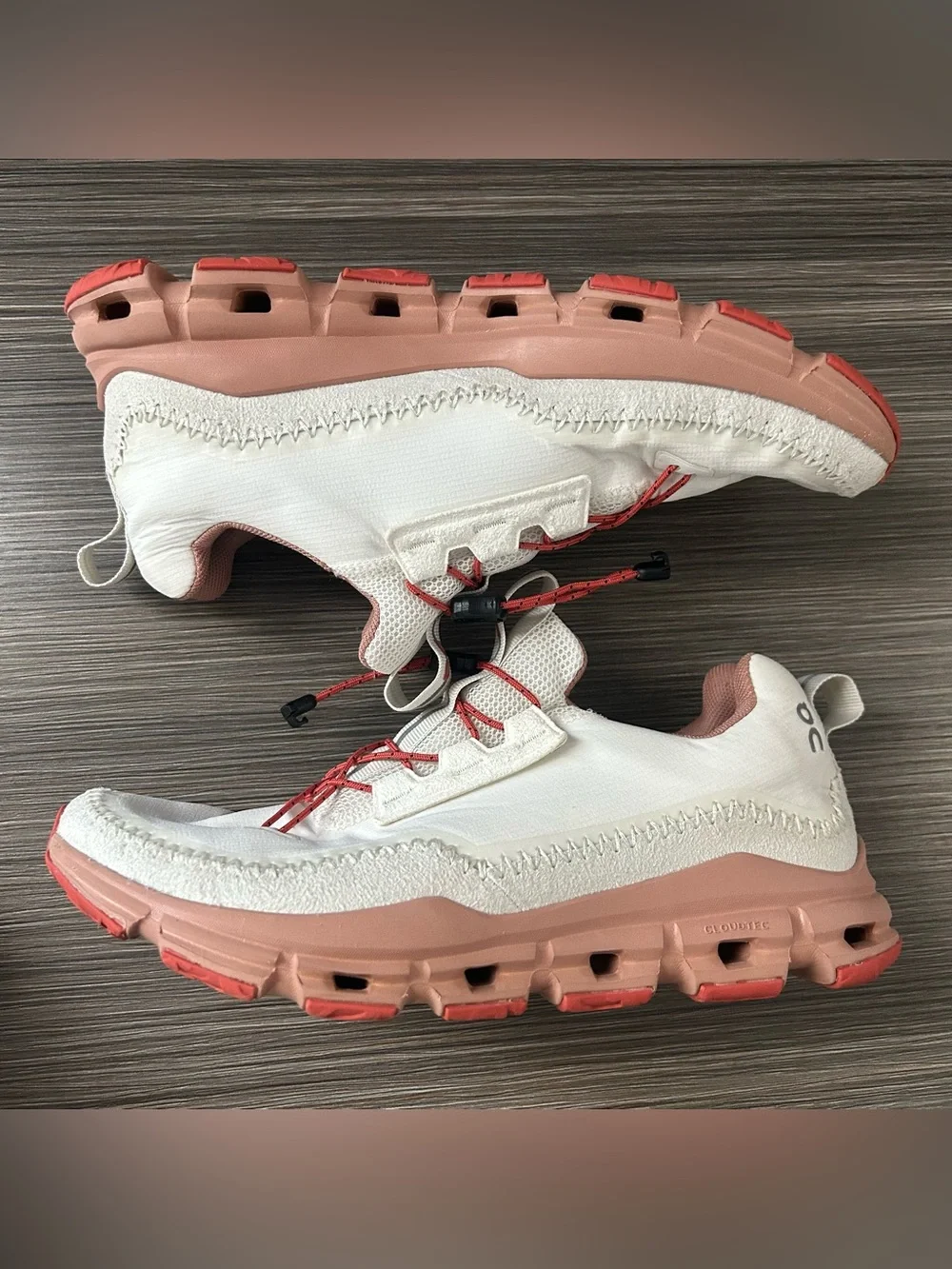 ON CLOUDAWAY - ICE/CHILI Women's Sneakers Shoes Comfort Size 8.5